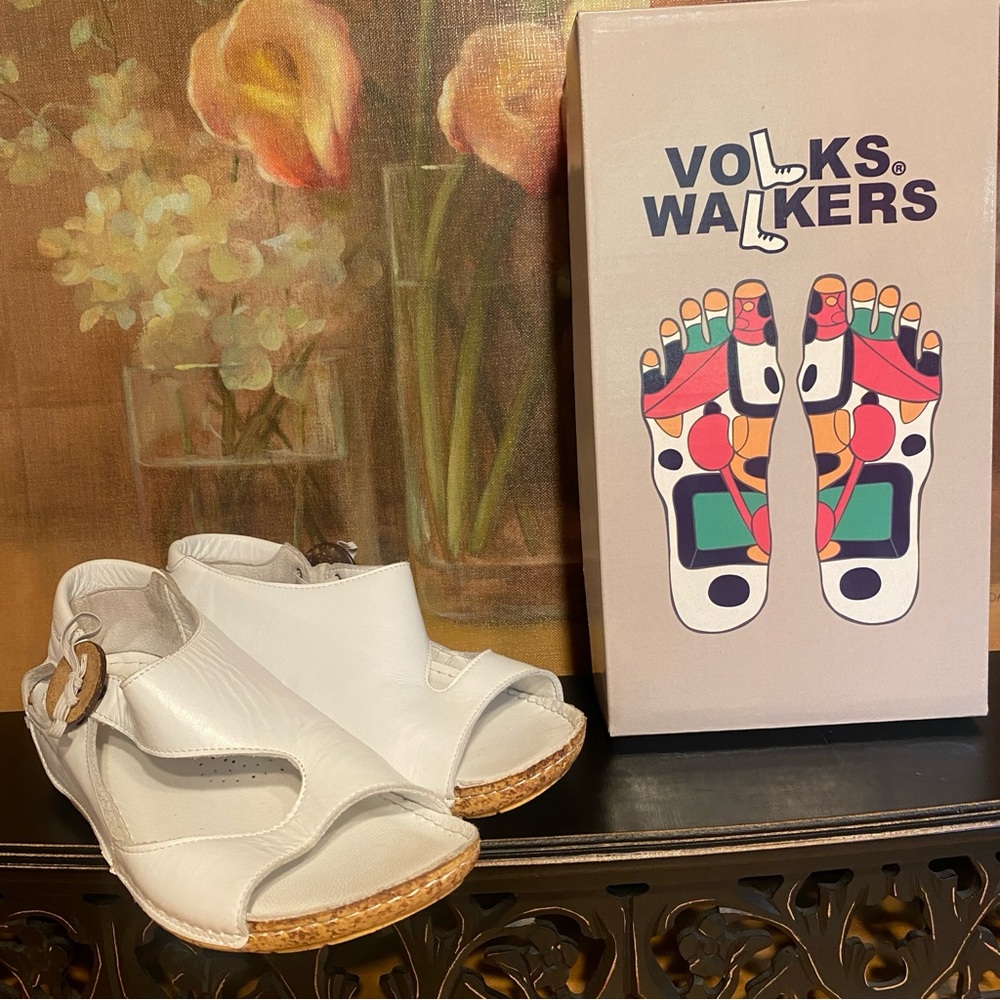Volks Walkers Slip On Sandals Shoes White Soft Leather